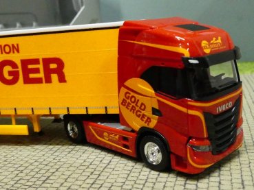 1/87 Herpa Iveco S-Way Goldberger AT Gardinenplanen-Sattelzug  945196