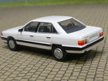 1/87 PCX Audi 100 (C3) weiß 870436