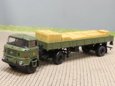 1/87 Brekina IFA W 50 Pritschen-SZ NVA mit Ladegut 71215