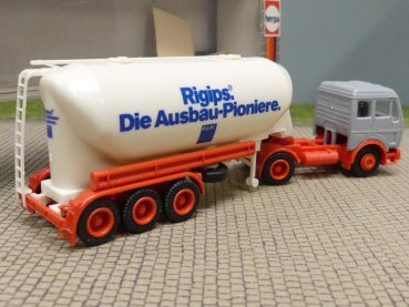 1/87 Herpa MB NG Rigips Silo-Sattelzug # 393