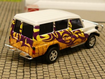 1/87 Busch Toyota Land Cruiser Crazy Cars 43512