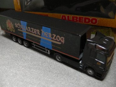 1/87 Albedo MB Actros Wolters Schwarzer Herzog Bier Koffer-SZ 250077