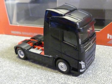 1/87 Herpa Volvo FH GL Zugmaschine schwarz 303767-004