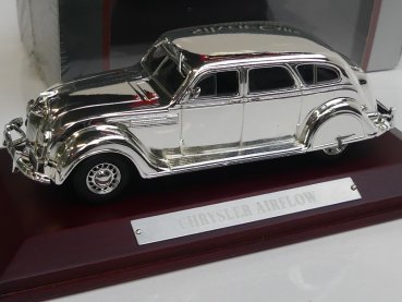 1/43 Atlas Chrysler Airflow chrome mit Holzsockel 7687125