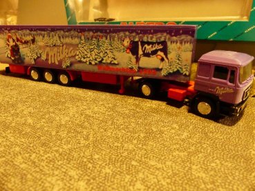 1/87 Albedo MAN F2000 Milka Weihnachten 95 Koffer Sattelzug 800030