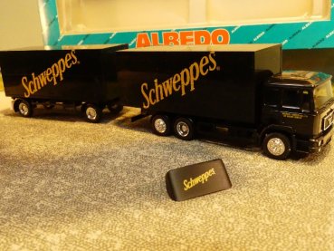 1/87 Albedo MAN F90 Schweppes Koffer Hängerzug 200259