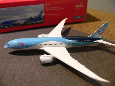 1/500 Herpa Boeing 787-8 Dreamliner Arke 527057