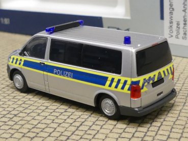 1/87 Rietze VW T6 Polizei Sachsen-Anhalt 53734