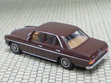 1/87 Brekina MB /8 dunkelbraun Felgen in Wagenfarbe