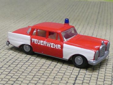 1/87 Busch MB 220 Feuerwehr Praline