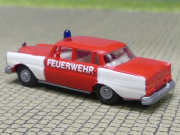 1/87 Busch MB 220 Feuerwehr Praline