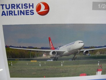 1/200 Herpa Turkish Airlines Airbus A330-300 EM 2016 558105