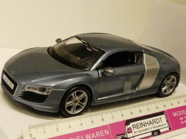 1/24 Maisto Audi R8 eisblau metallic 31281