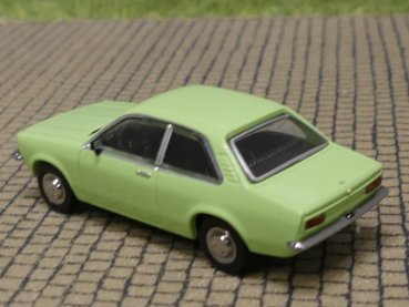 1/87 Minichamps Opel Kadett Saloon 1973 hellgrün 870 040104