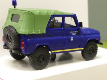 1/87 Busch UAZ-469 THW Cottbus 52110