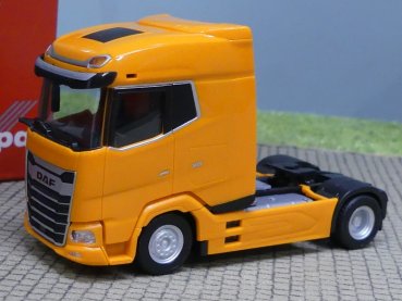 1/87 Herpa DAF XG Zugmaschine orange 315760-002