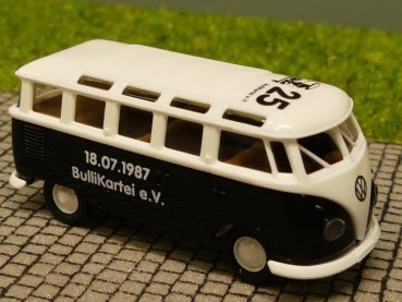 1/87 Brekina # 1486-1 VW T1 b Samba 25 Jahre Bulli-Kartei 93202 mit Dachbedruckung