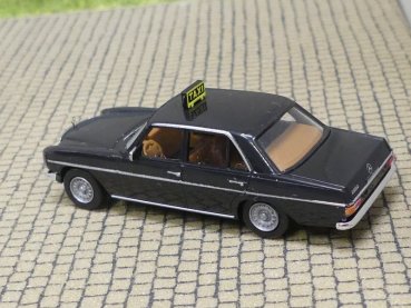 1/87 Brekina MB /8 TAXI schwarz  mit Stahlfelgen #23