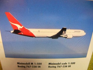 1/500 Herpa Boeing 767-238 ER Qantas 504270 E