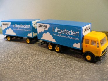 1/87 Herpa MB NG Schmid luftgefedert Koffer-HZ Schweiz CH