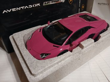 1/18 AUTOart Lamborghini Aventador LP700-4 pink 74660