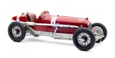 1/18 CMC Alfa-Romeo P3 Nuvolari Gewinner GP Italien 1932 #8