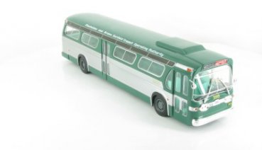 1/43 Ixo GM New Look TDH-5303 Bus 96