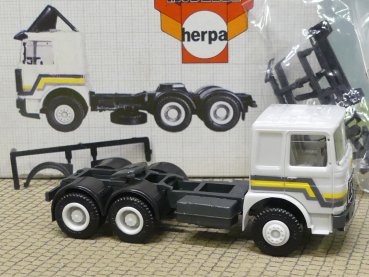 1/87 Herpa MAN F80 Zugmaschine 3achs hellgrau 818276