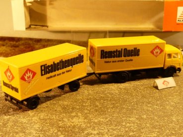 1/87 Herpa Albedo MB NG Remstal Quelle Koffer Hängerzug #459