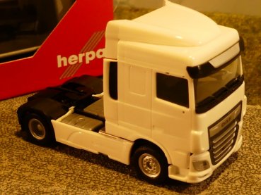 1/87 Herpa DAF XF Euro 6 SC Zugmaschine Facelift weiß 309059