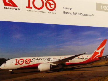 1/200 Herpa Boeing B787-9 Dreamliner Qantas 100 Years 570756