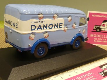 1/43 Renault 1000kg Danone