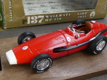 1/43 Brumm Maserati 250 F 1967 rot #137