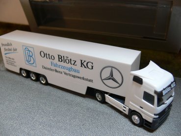 1/87 Herpa MB Actros Artur Blötz KG Koffer-Sattelzug