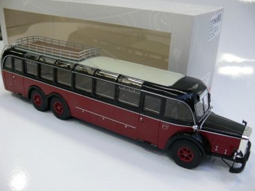 1/43 Premium Classixxs MB O 10000 Bus rot/schwarz PCL12304