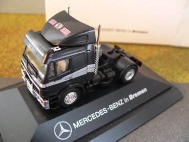 1/87 Herpa MB SK Mercedes Benz in Bremen Zugmaschine schwarzmetallic in PC Box