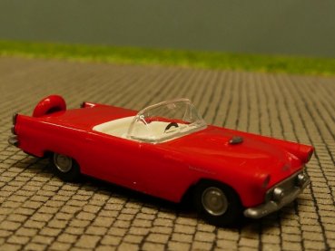 1/87 Busch Ford Thunderbird '56 Cabrio rot 5202 Praline