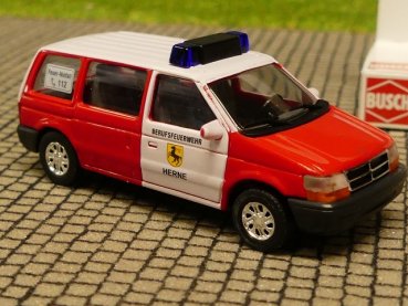 1/87 Busch Chrysler Voyager Feuerwehr Herne 44611