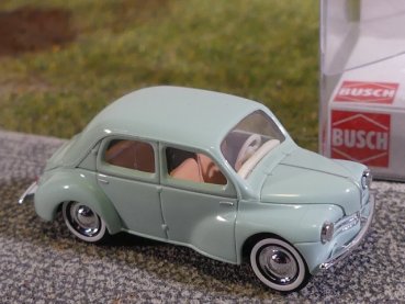 1/87 Busch Renault 4CV grün 46520