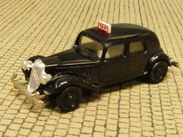 1/87 Brekina Citroen 11 CV Taxi Frankreich