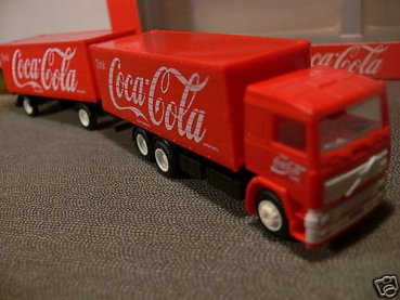 1/87 Albedo Volvo F12 HZ Getränk. Coca Cola 400114