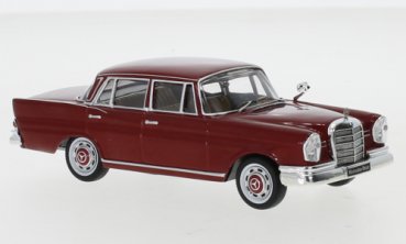 1/43 Ixo MB 220 SE W111 rot 1959 IXOCLC357N