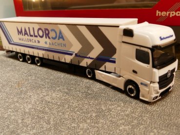 1/87 Herpa MB Actros Gigaspace Lowliner SZ Logispeed S.L. / Schumacher 309240