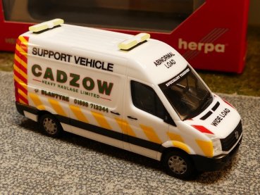 1/87 Herpa VW Crafter Kasten Hochdach Begleitfahrzeug Cadzow GB 093897