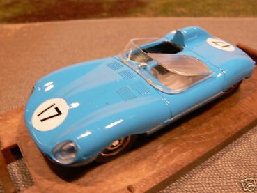 1/43 Brumm r153 Jaguar D- Type blau (1954- 1960)