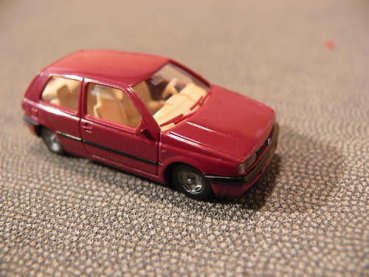 1/87 Wiking VW Golf III GL 2 türig lila-rot 52/3