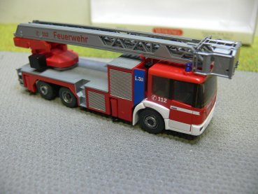 1/87 Wiking MB Econic Metz Feuerwehr DLK 23-12 0615 38