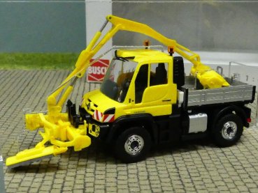 1/87 Busch MB Unimog U430 mit Mähwerk gelb 50926