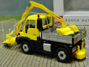 1/87 Busch MB Unimog U430 mit Mähwerk gelb 50926