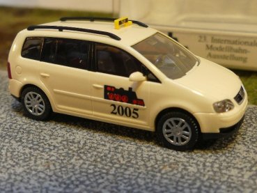 1/87 Wiking VW Touran TAXI Modellbahn 2005 149 18